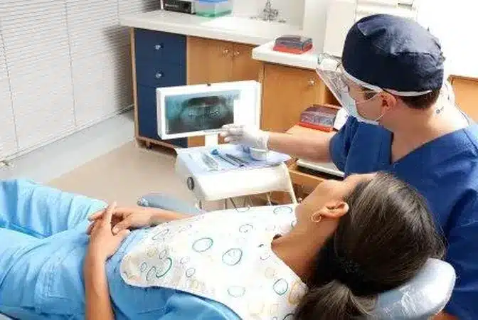Arzt_Patient_ergebnis_ergebnis_800_450 Kieferchirurgie München